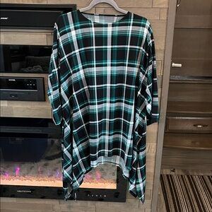 Plaid Tunic Top with Asymmetrical Hem